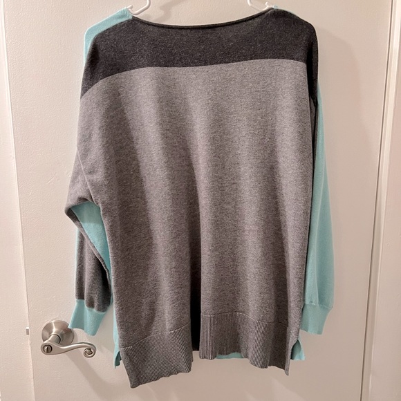 🌺 5 for $20 🌺 Vince Camuto Sweater - Picture 5 of 5